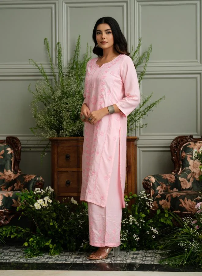 دي دبليو طقم منسق من كورتا شيكانكاري مستقيمة وبنطال بالازو للنساء